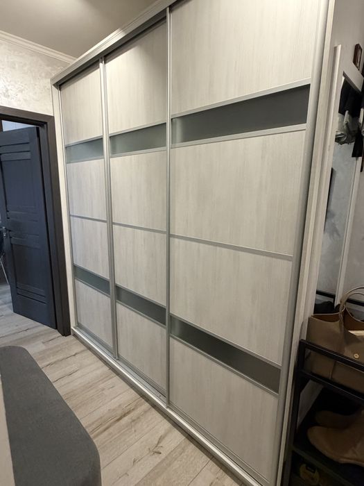 Шафа купе для коридору