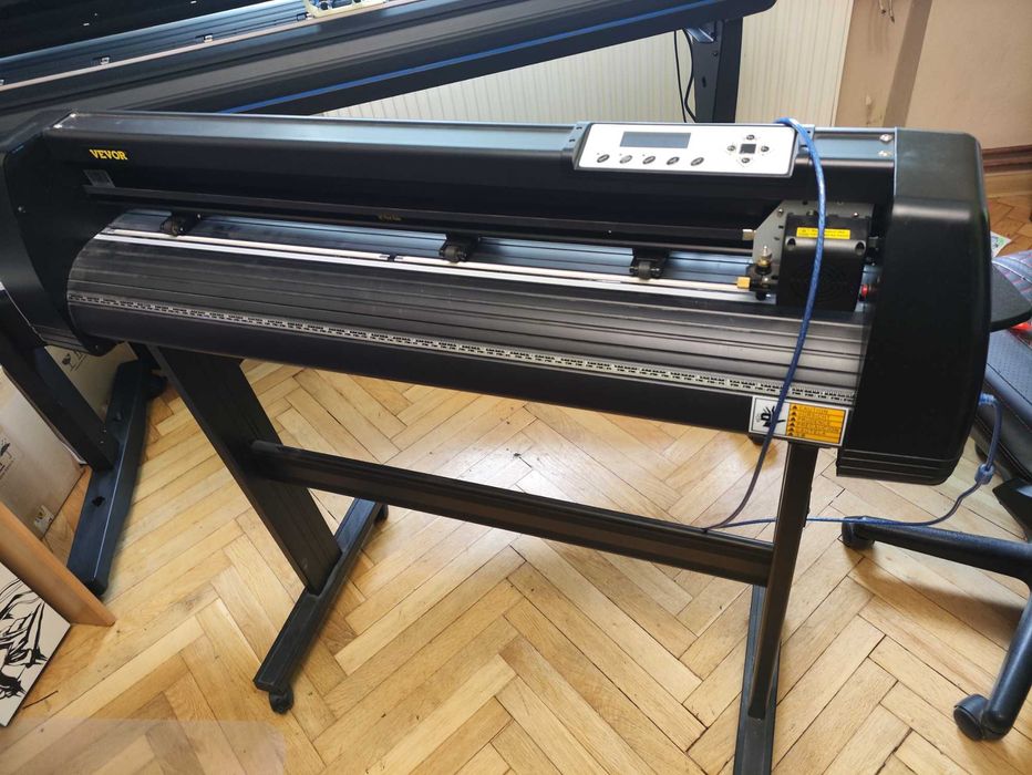 Ploter tnąco wycinający (VEVOR) 700 mm