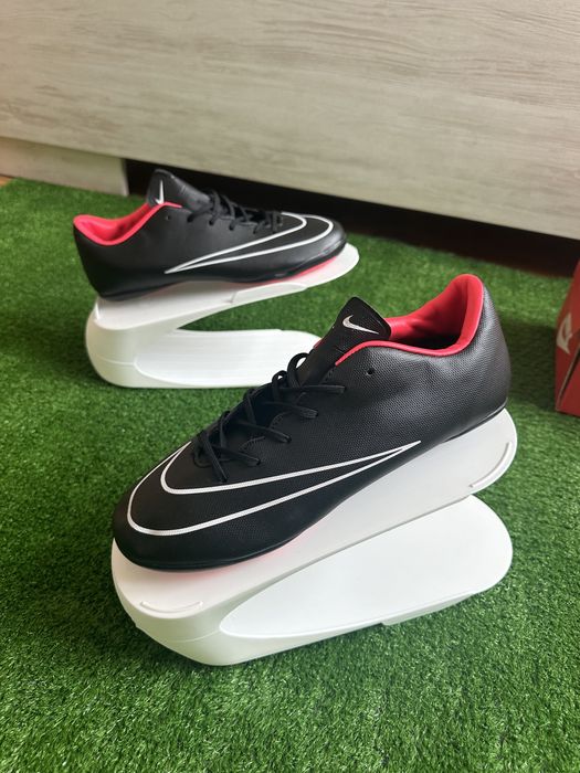 Футбольные сороконожки футзалки Nike Mercurial 40р новые найк