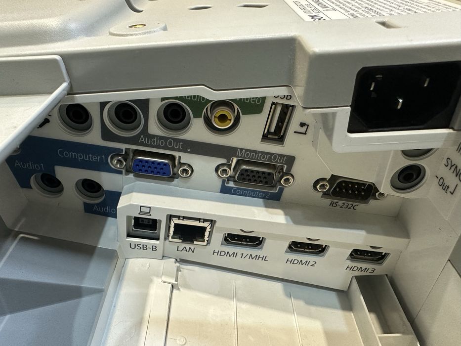 Проектор Epson EB685wi