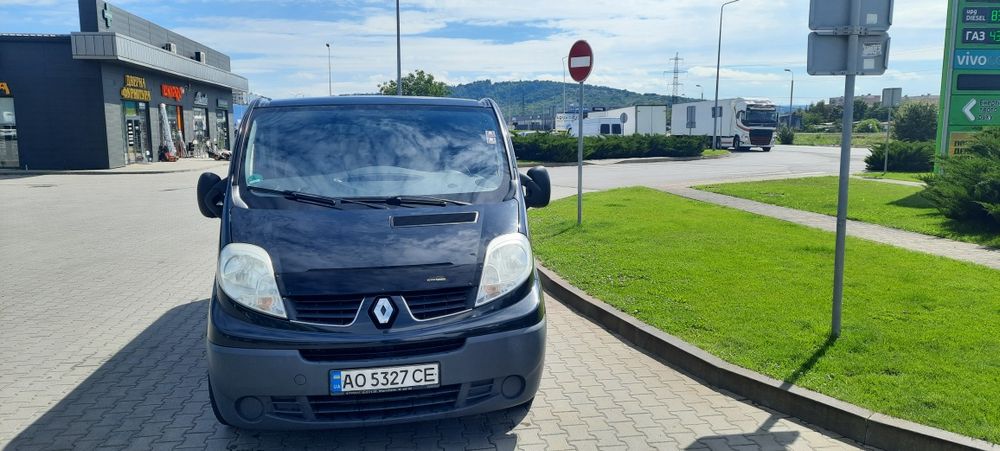 Рено трафік пасажир