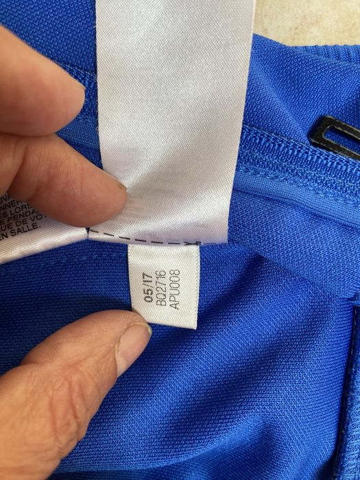 Bluza sportowa zapinana