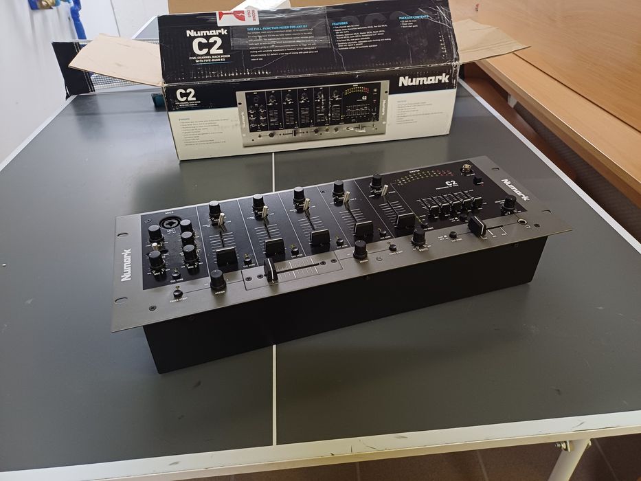 Kontroler mikser DJ Numark C2