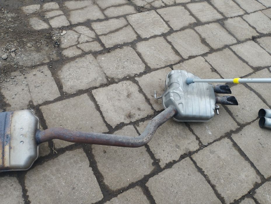 Tłumik Audi A5 2.0 TSI 2010