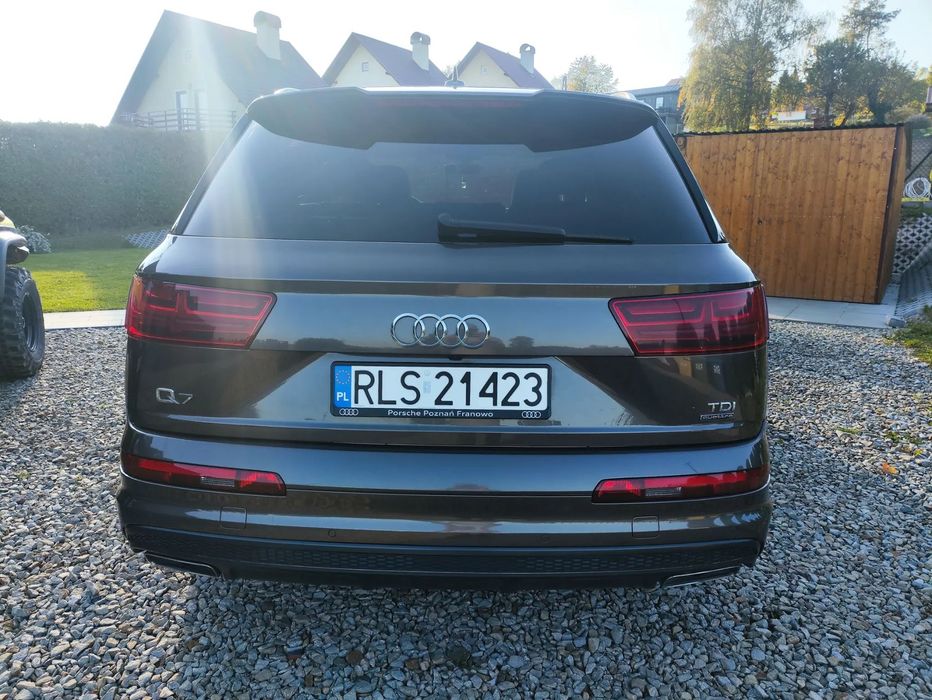 Audi Q7 Polski Salon