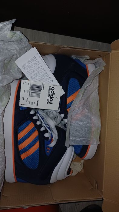 adidas amberloght up w