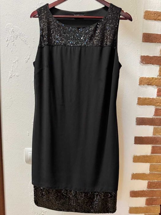 Вечірня чорна сукня з паєтками s.Oliver