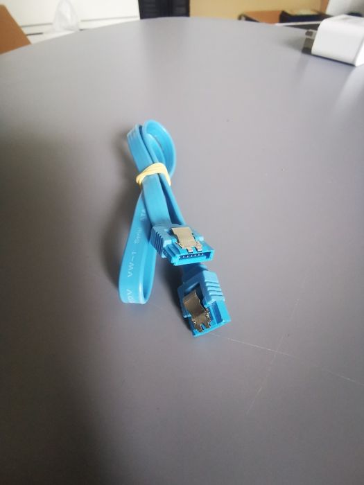 Kabel sata 3 (6gb /s)