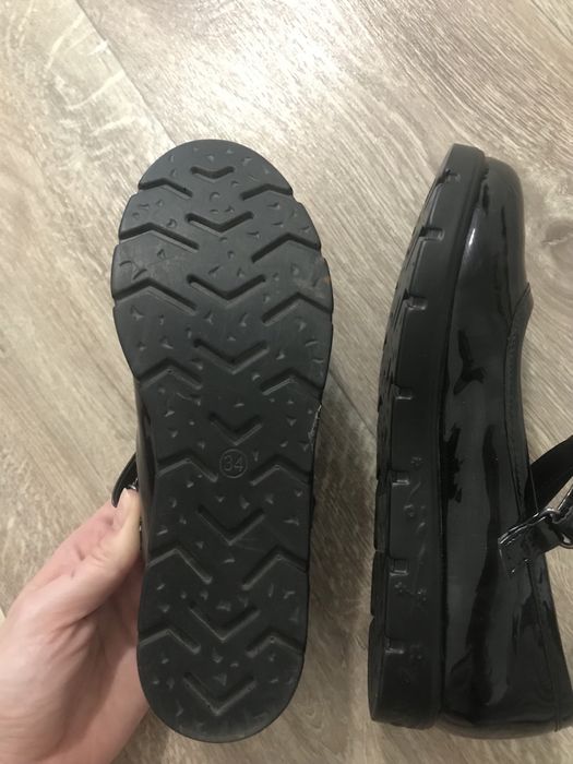 Туфлі для дівчинки