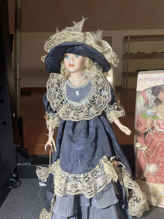 Bonecas de porcelana