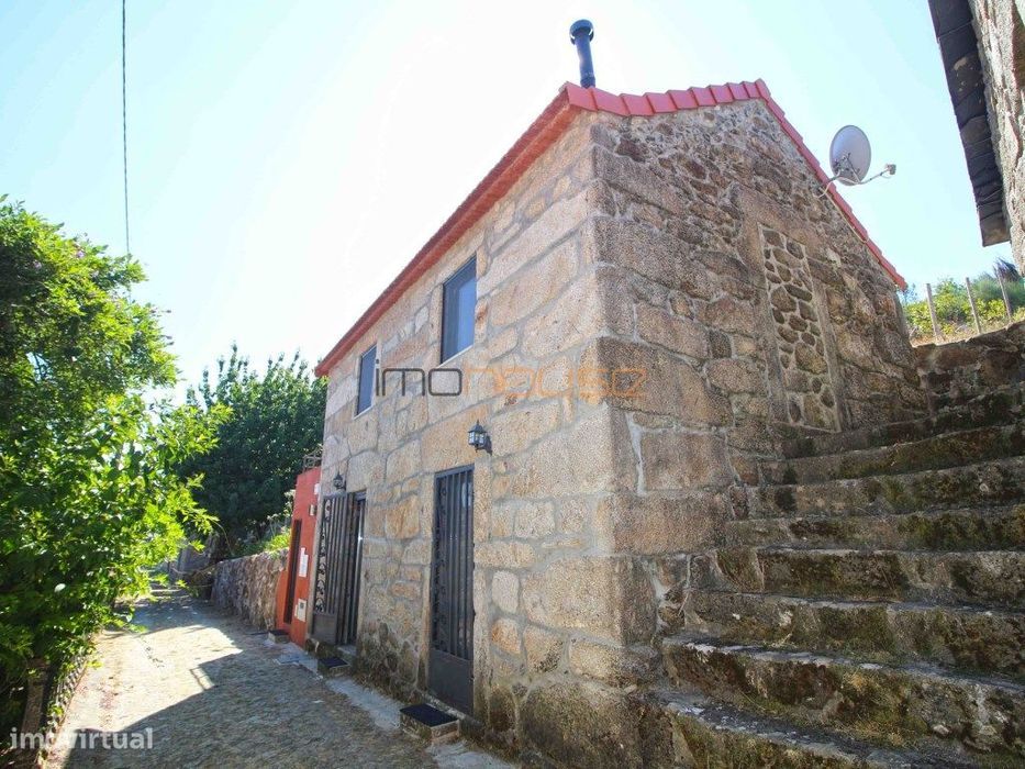 Casa T2 Restaurada na Serra da Freita