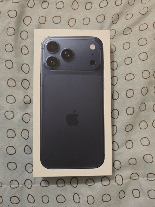 Troco/Vendo iPhone 17 Pro Max 512gb selado com fatura e garantia!