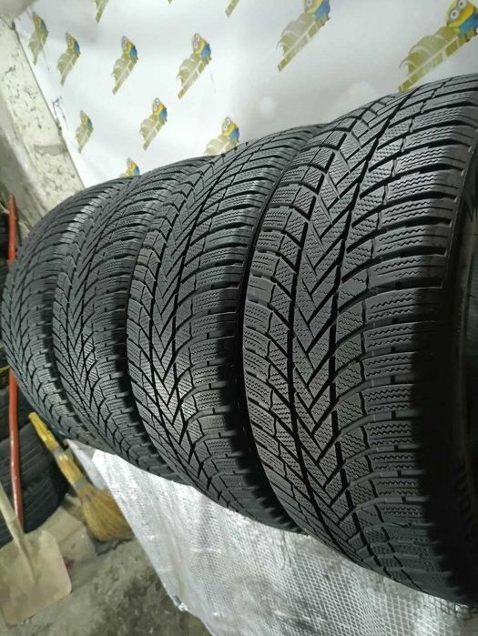 *Шини Bridgestone 255/45R20. 4шт. Зима 2023р (0754)