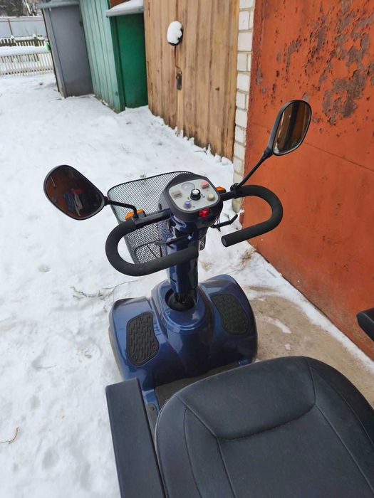 Електро Скутер для людей похилого віку та інвалідів