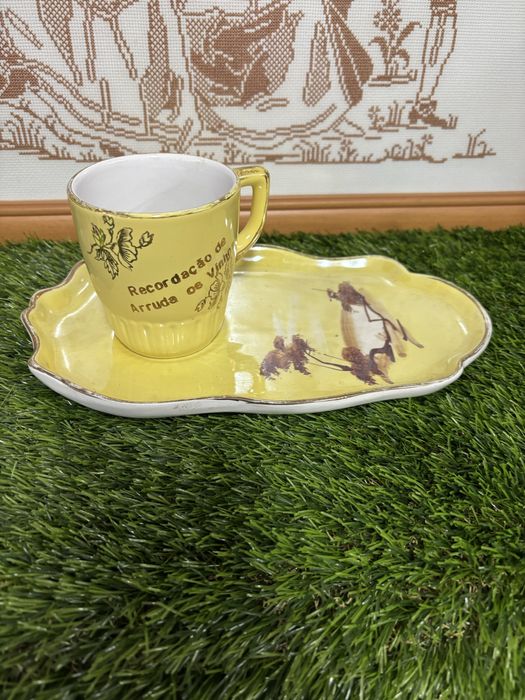 Chavena almoçadeira antiga