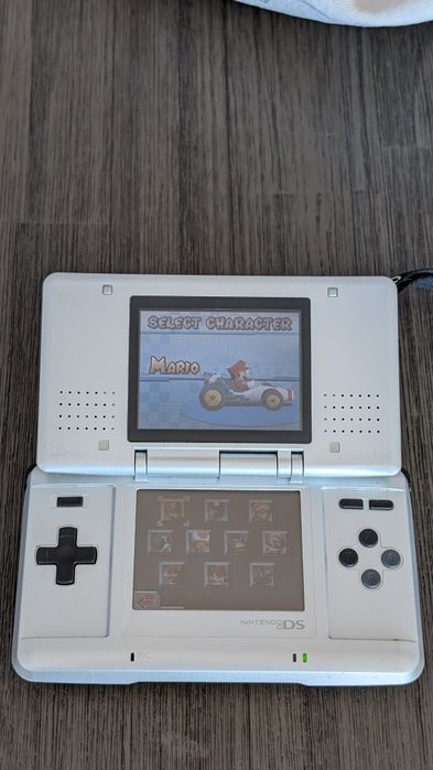 Nintendo DS com 5 Jogos