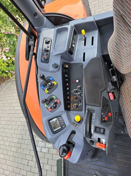 Ciągnik Kubota M 135 GX