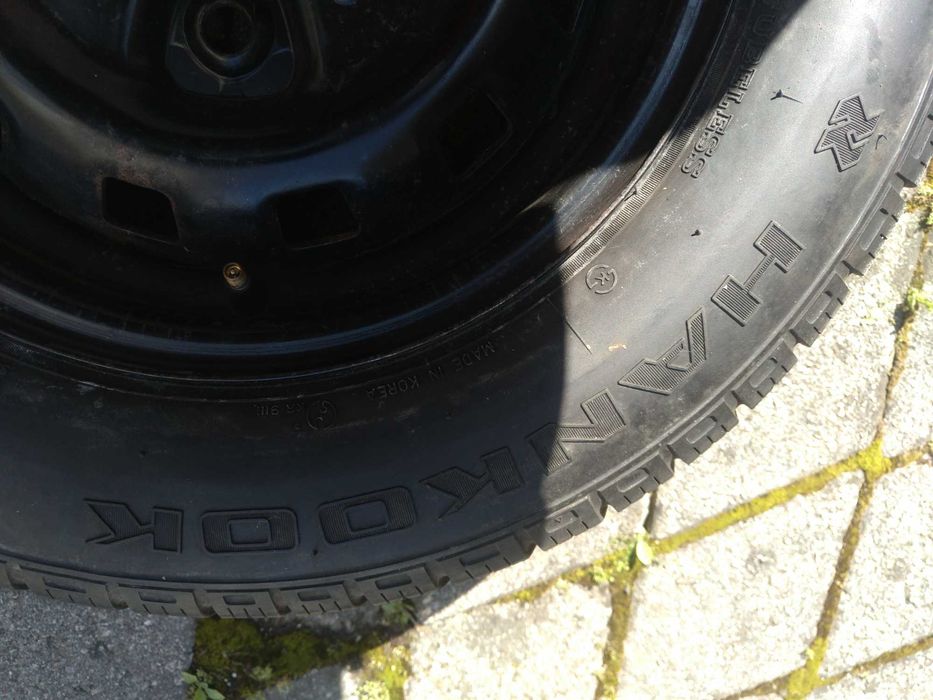 Vendo pneu com jante (NOVO), tudo de origem HANKOOCK 175/70R13
