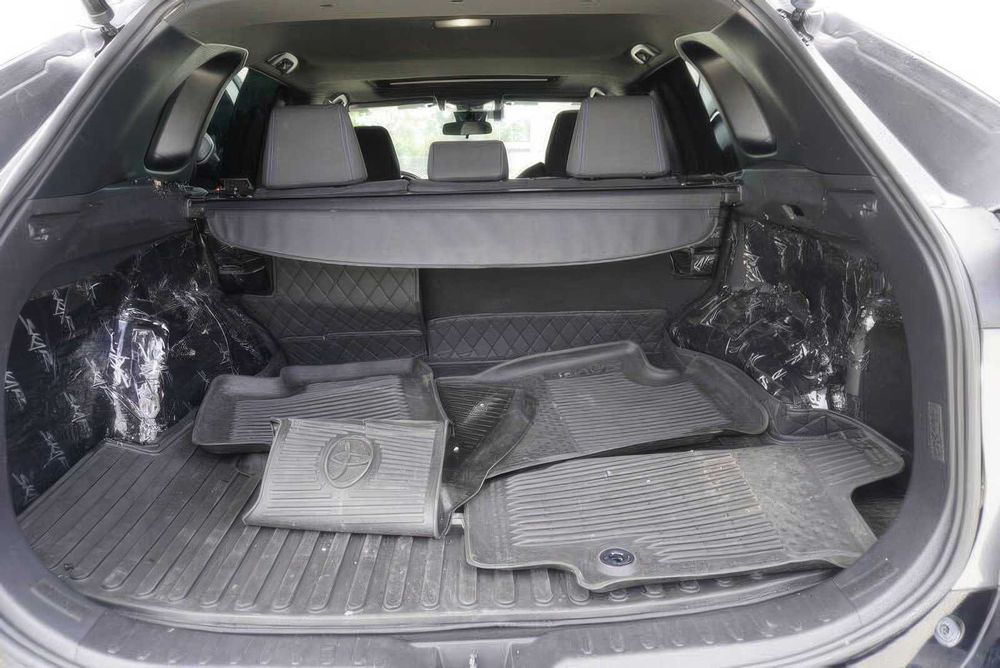 Toyota Rav4 Hybrid      2022