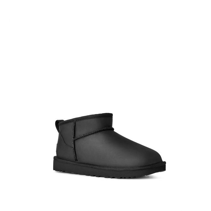 Продам Угги, взуття жіноче W CLASSIC ULTRA MINI LTHR-BLK