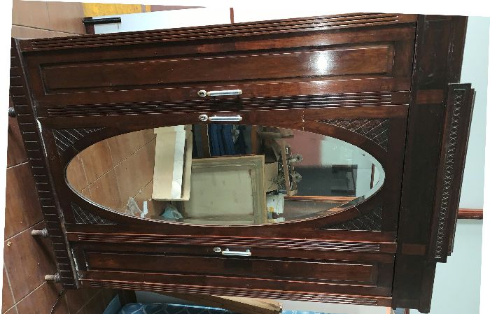 Guarda vestidos centenário