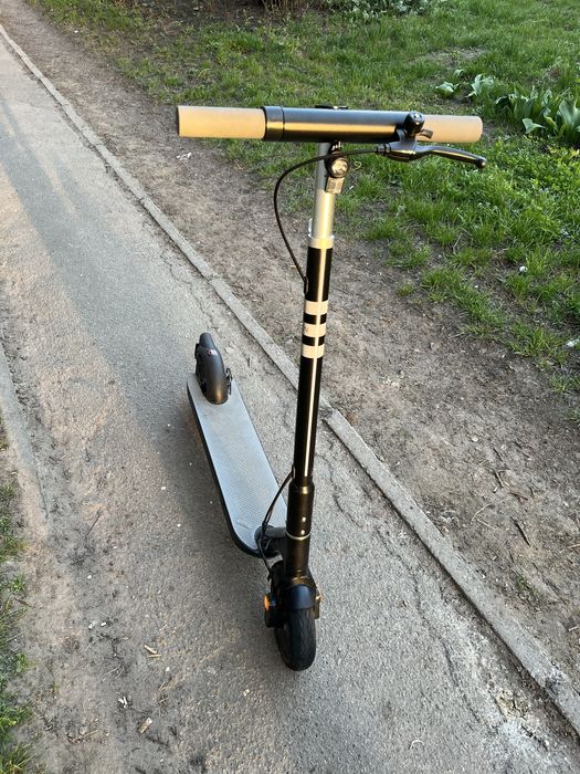 Продам електросамокат OKAI ES10-NEON Lite Black 9"