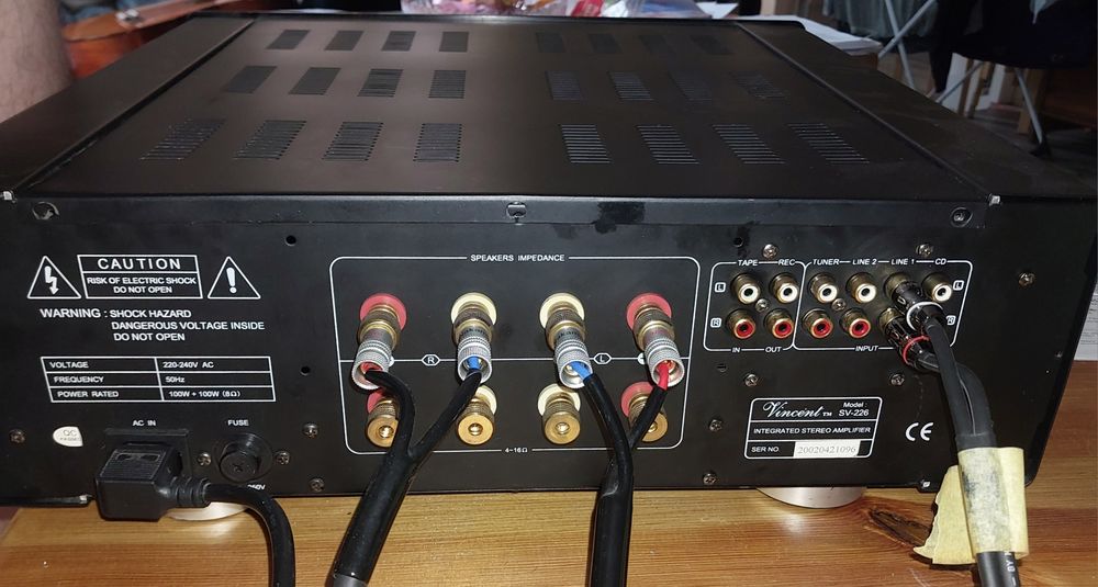 Wzmacniacz hybrydowy Vincent SV-226 – Bardzo dobry stan techniczny