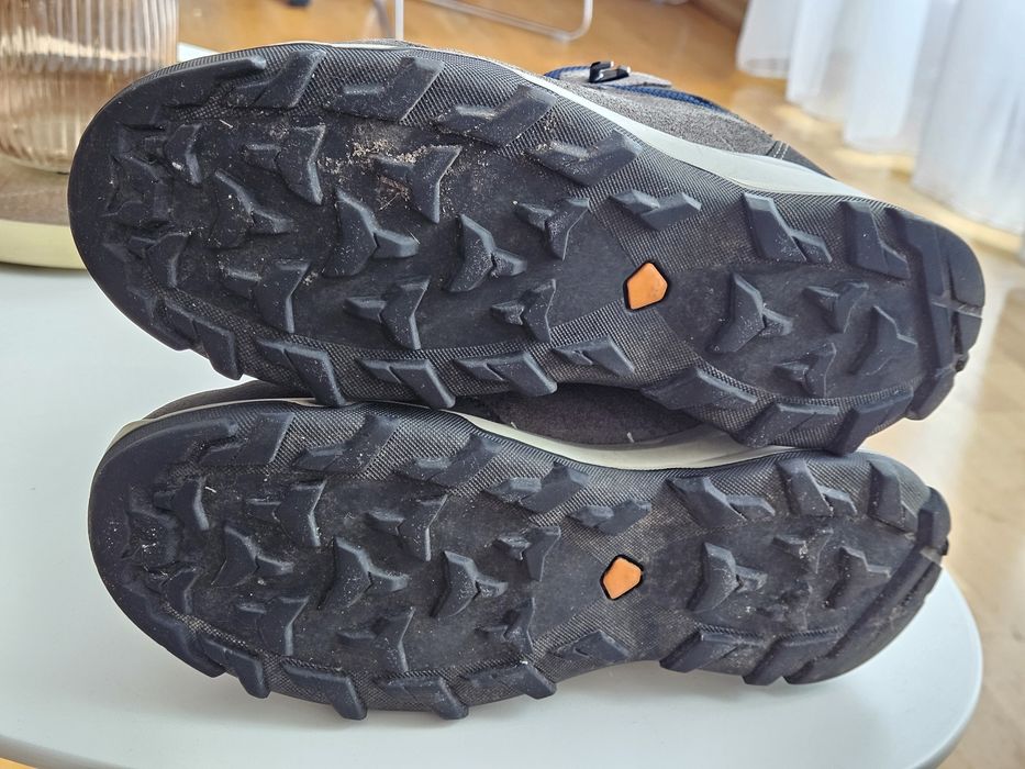 Buty trekkingowe turystyczne Quechua r. 39