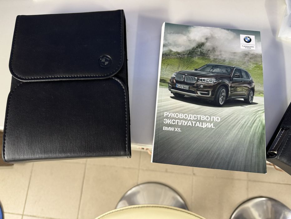 Продам оригинальную новую кожанную папку BMW для сервисных документов