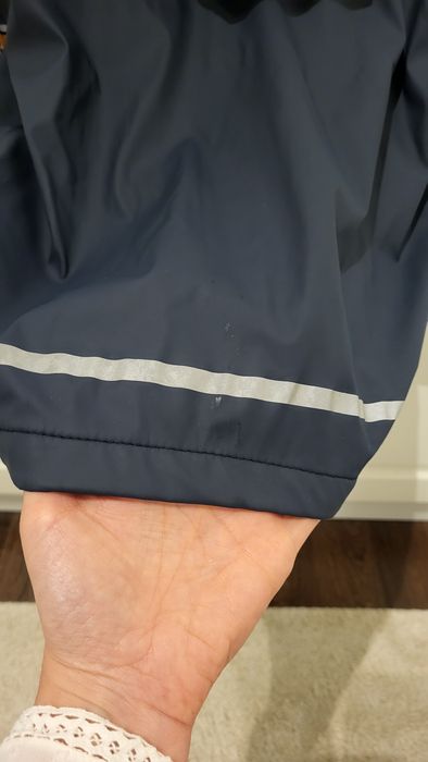 Conjunto para a chuva com interior em forro polar