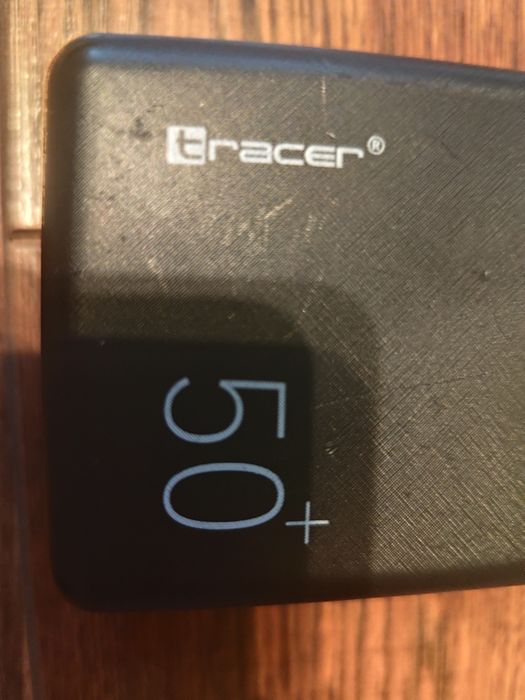 Powerbank tracker 50+