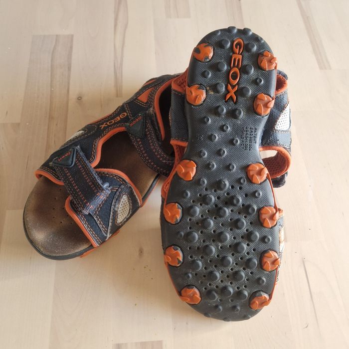 BOM ESTADO - Sandálias Geox azul e laranja n.36