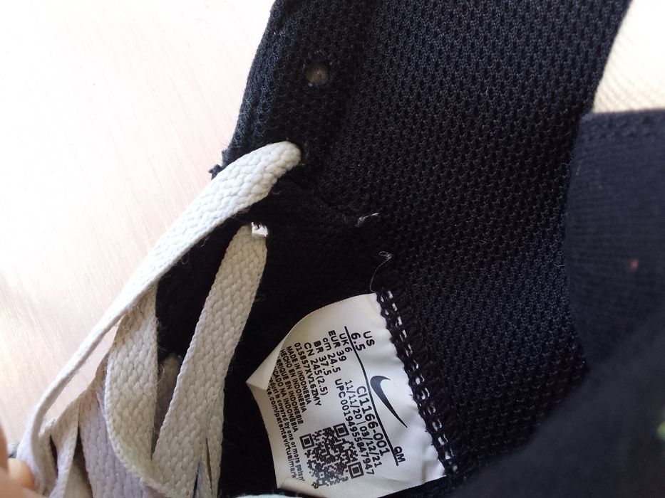 Кросівки хайтопи  NIKE  39 розмір