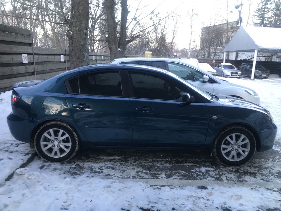 Мазда 3 бк седан