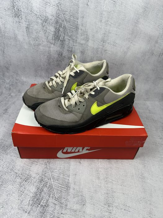 Nike Air Max 90 Szare Sneakersy Męskie z Neonowym Swooshem Volt