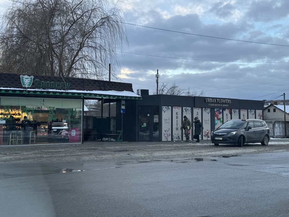 Приміщення Яворів, І. Хрестителя 49д, зупинка, кпп військова частина