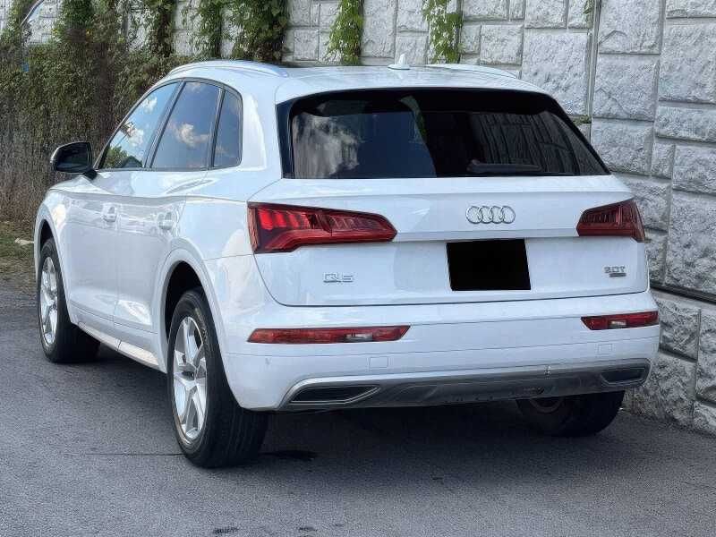 2018   Audi    Q5