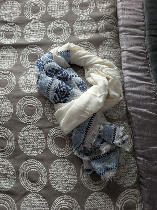 Echarpes novas de marca