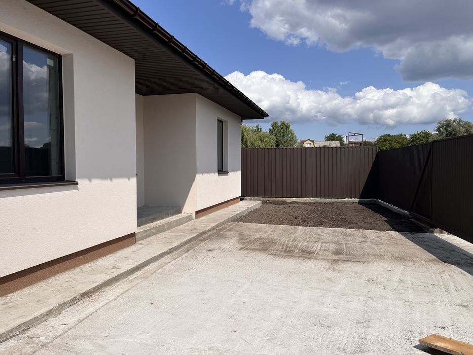 Одноповерховий будинок 120 кв.м біля озера, с.Софіївська Борщагівка