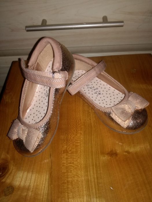 ПОДАРУЮ!Туфельки для дівчинки,Next
