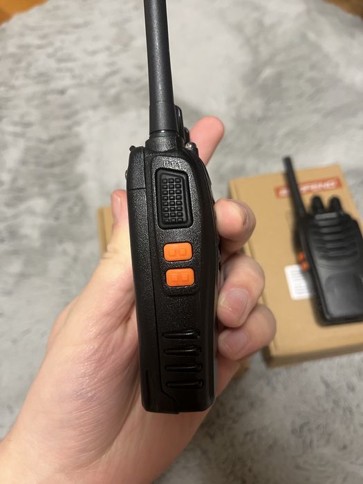 2 Нових рації Baofeng