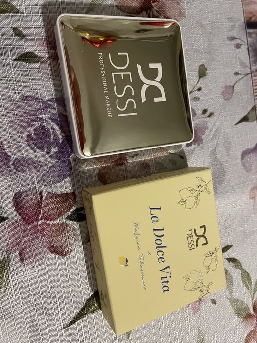 Dessi La Dolce Vita x Tarasiewicz, róż i rozświetlacz, portofino/luce