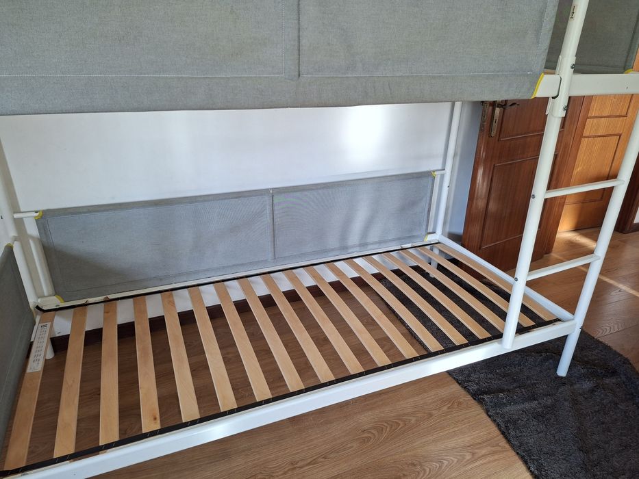 Bliche em ferro IKEA.