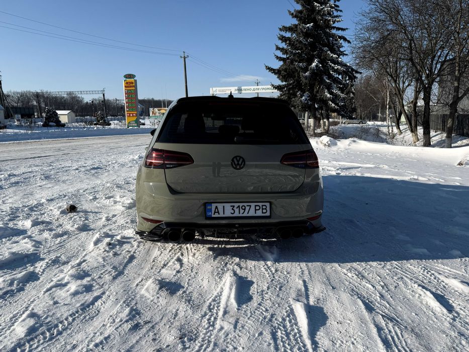 Volkswagen Golf R MK7