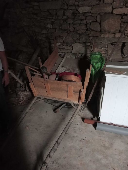 Carroça antiga usada na agricultura