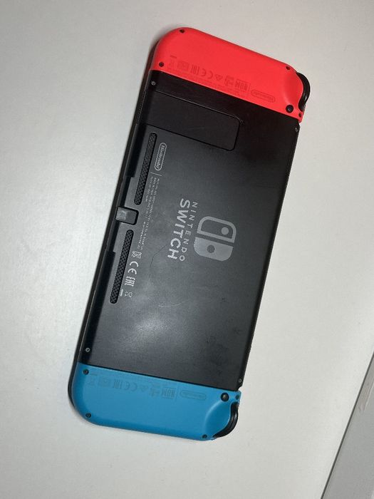 Nintendo Switch V1 (001) – Atmosphere / Hekate + karta 128 GB + akcesoria