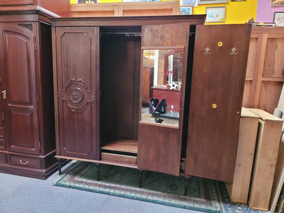 Roupeiro vintage - Muito bom estado geral