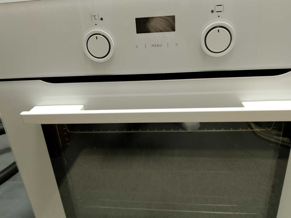 Piekarnik do  zabudowy KERNAU KBO 1076 S PT W