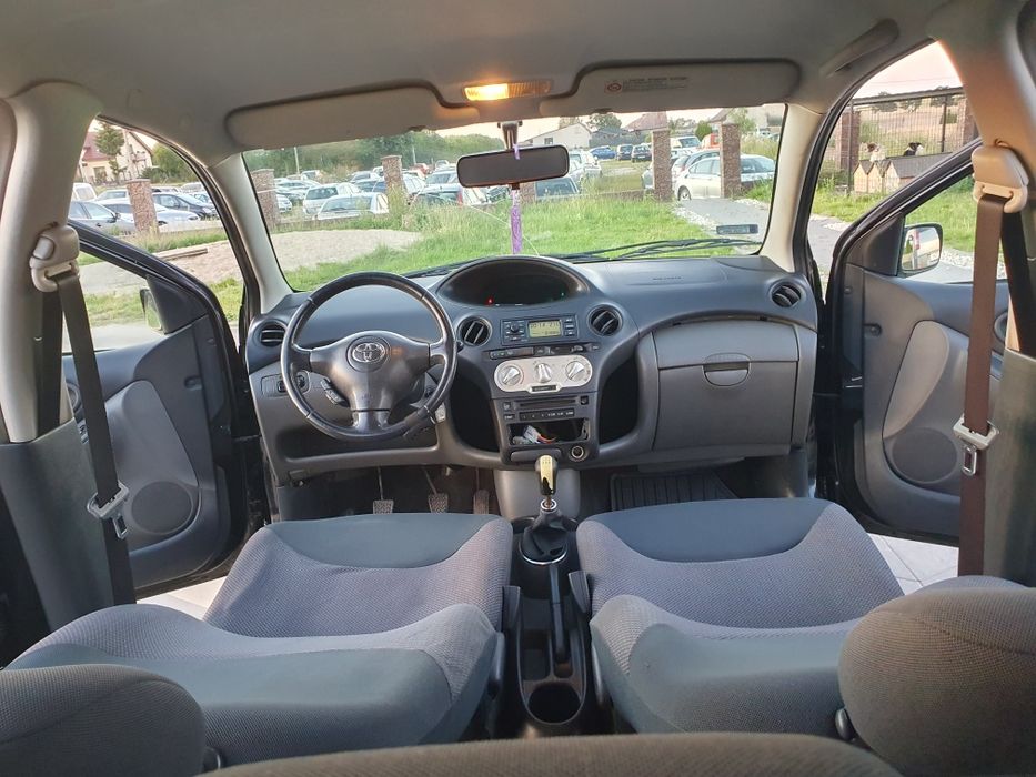 * * TOYOTA YARIS * * 1.0 Benzyna 68 KM * * TomCar Skup-Sprzedaż-Zamiana * *