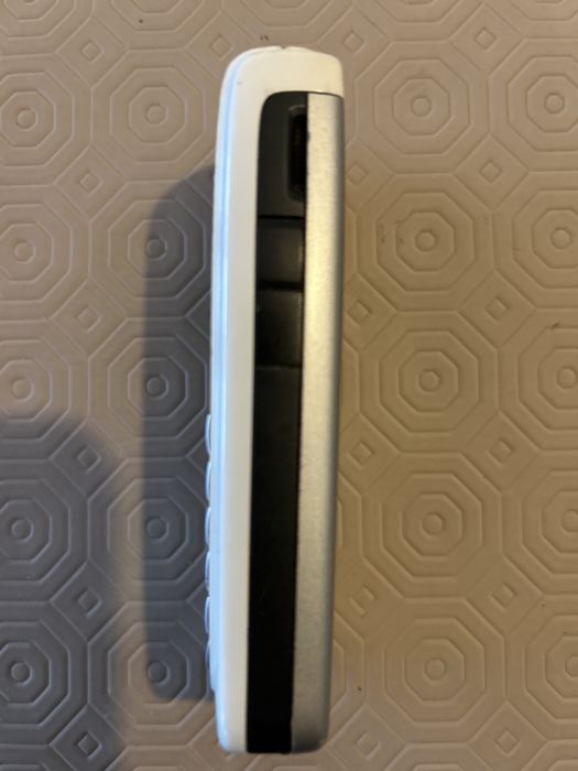 Nokia 6020 com carregador